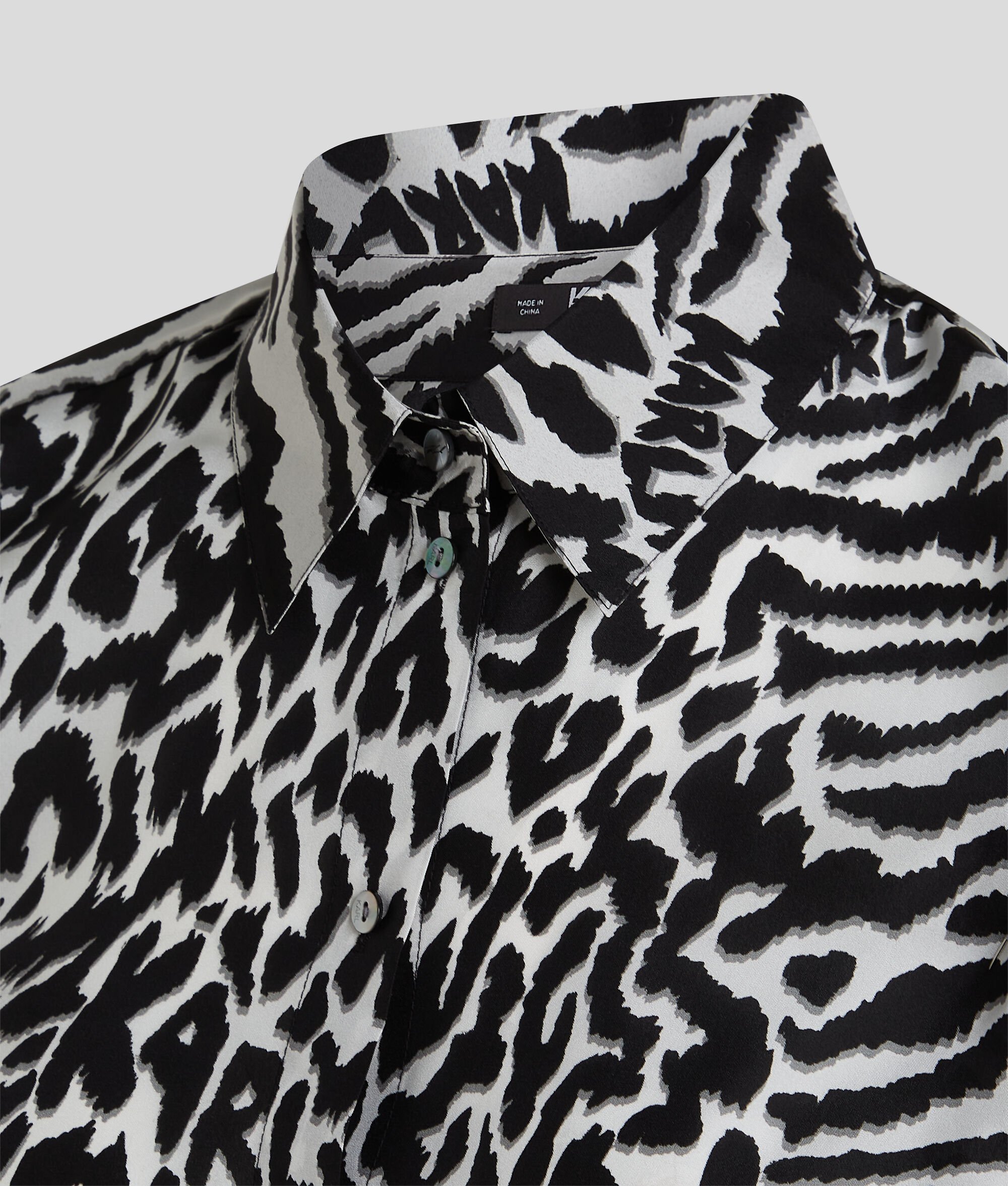 (image for) Dynamic ANIMAL-PRINT SILK SHIRT